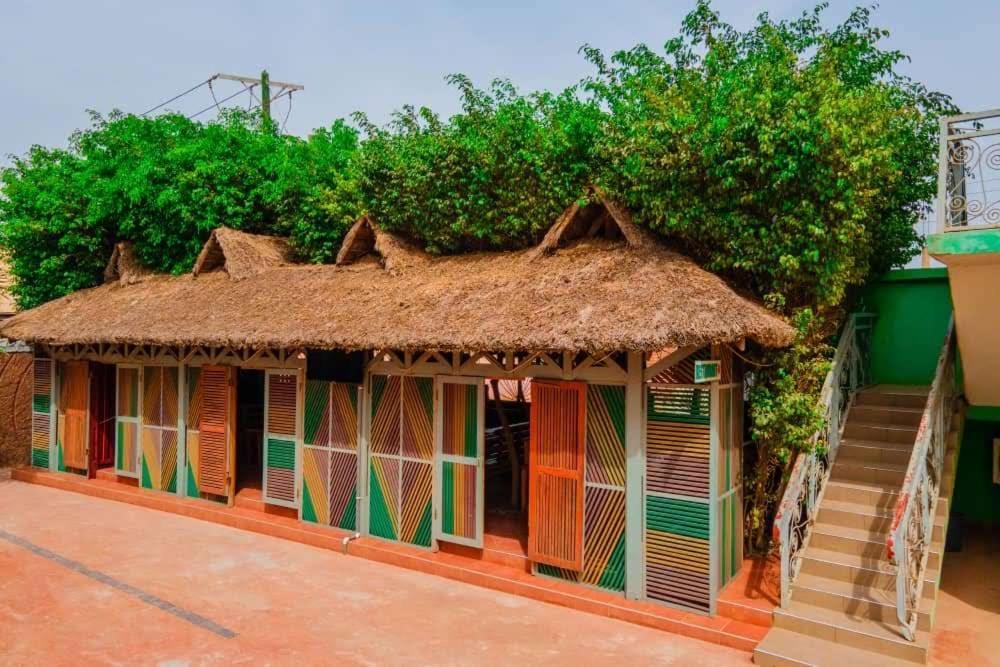 Dc Ambassadors Hotel Dawhwenya Luaran gambar