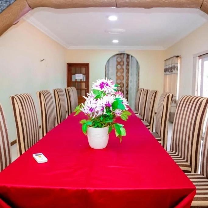 Dc Ambassadors Hotel Dawhwenya Luaran gambar