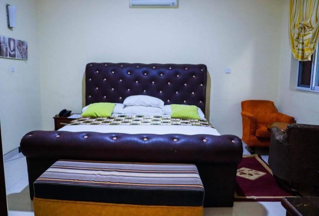 Dc Ambassadors Hotel Dawhwenya Luaran gambar