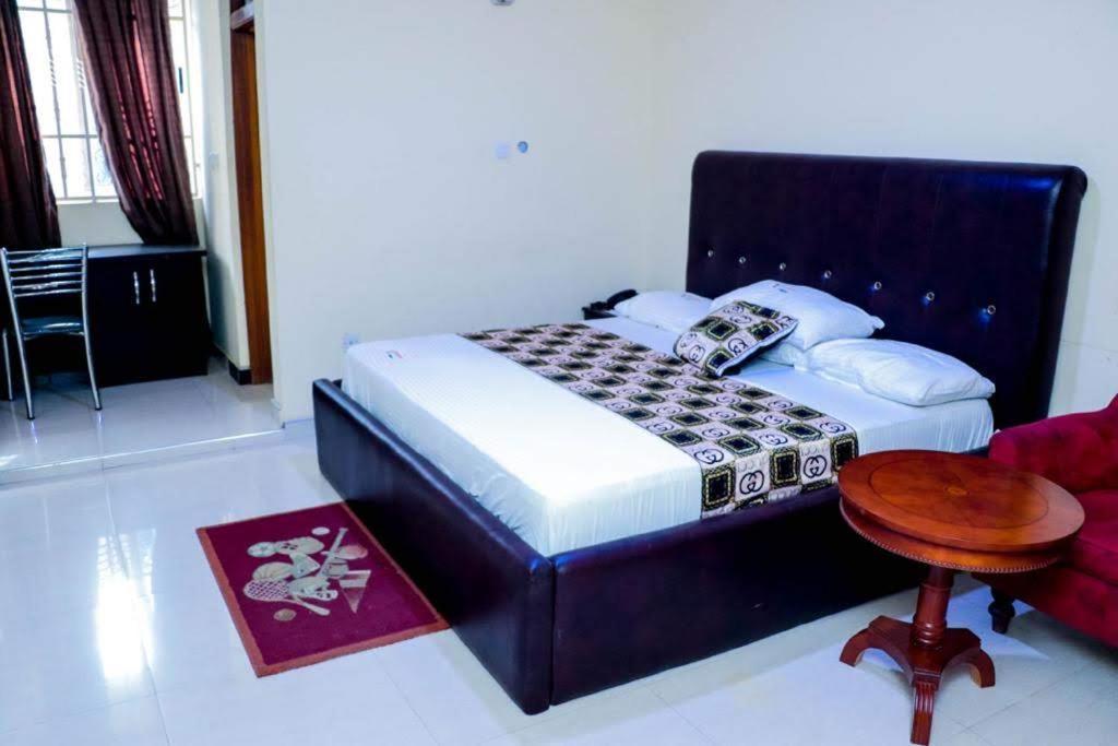 Dc Ambassadors Hotel Dawhwenya Luaran gambar